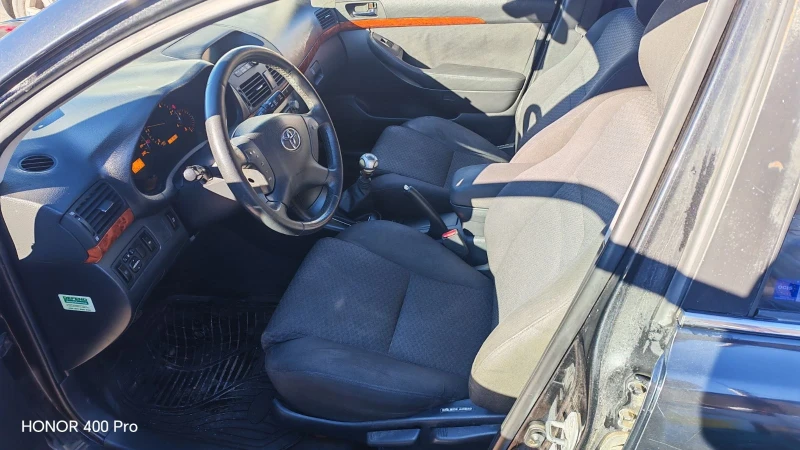 Toyota Avensis, снимка 9 - Автомобили и джипове - 52523931