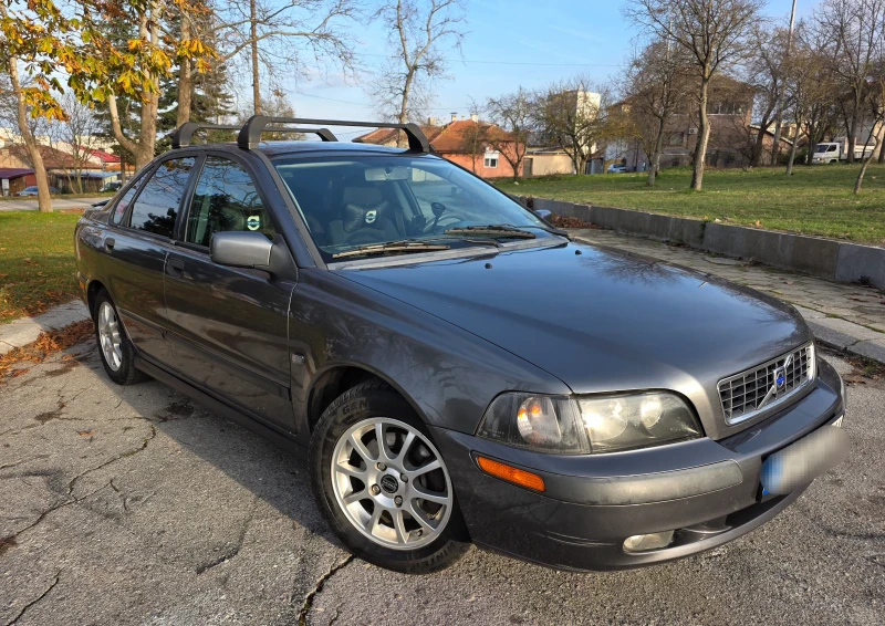 Volvo S40 1.8, снимка 2 - Автомобили и джипове - 52631851