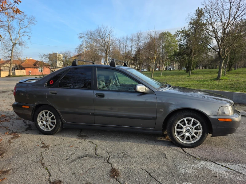 Volvo S40 1.8, снимка 14 - Автомобили и джипове - 52631851