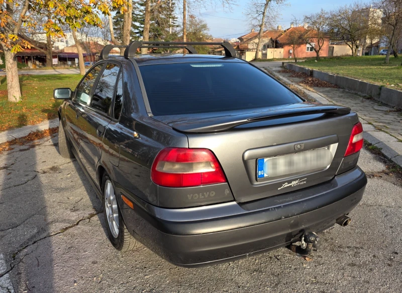 Volvo S40 1.8, снимка 4 - Автомобили и джипове - 52631851