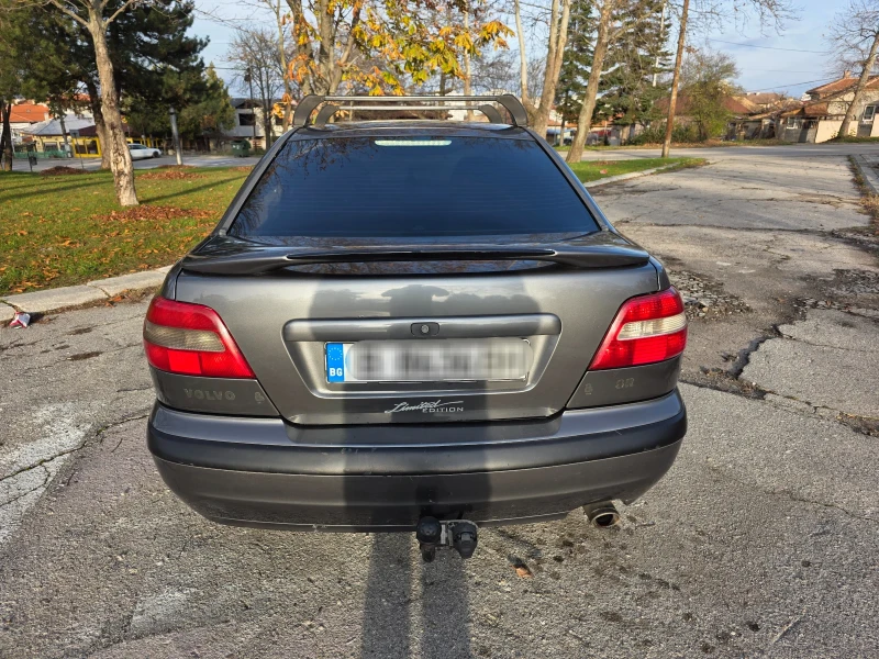 Volvo S40 1.8, снимка 12 - Автомобили и джипове - 52631851