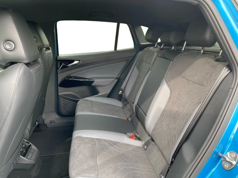 VW ID.4 НОВ!/PURE/170HP/PERFORMANCE/ACC/LED/CARPLAY/955f, снимка 13 - Автомобили и джипове - 52696400