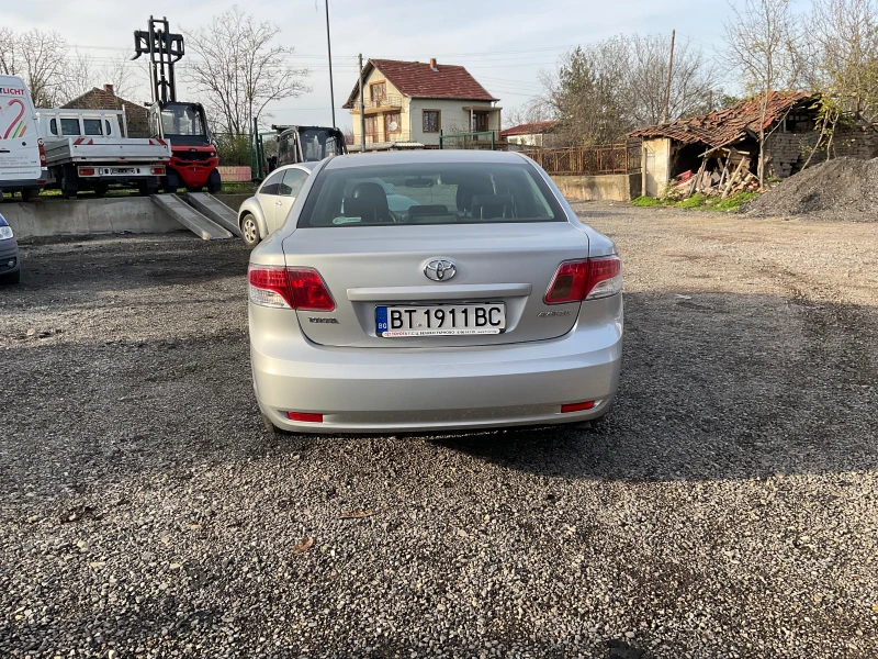 Toyota Avensis 2.0 D4D 126 кс , снимка 7 - Автомобили и джипове - 52951282
