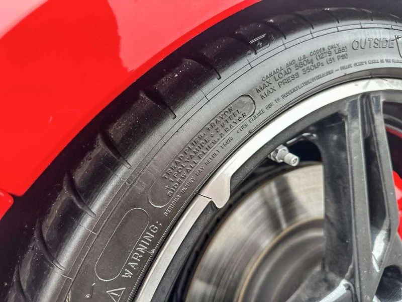 Chevrolet Corvette 2021 1LT * ФИКСИРАНА ЦЕНА ДО БЪЛГАРИЯ * , снимка 10 - Автомобили и джипове - 53187653