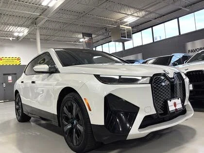 BMW iX HEADUP* ПАМЕТ* КАМЕРА* МАСАЖ* ПАНОРАМА* 