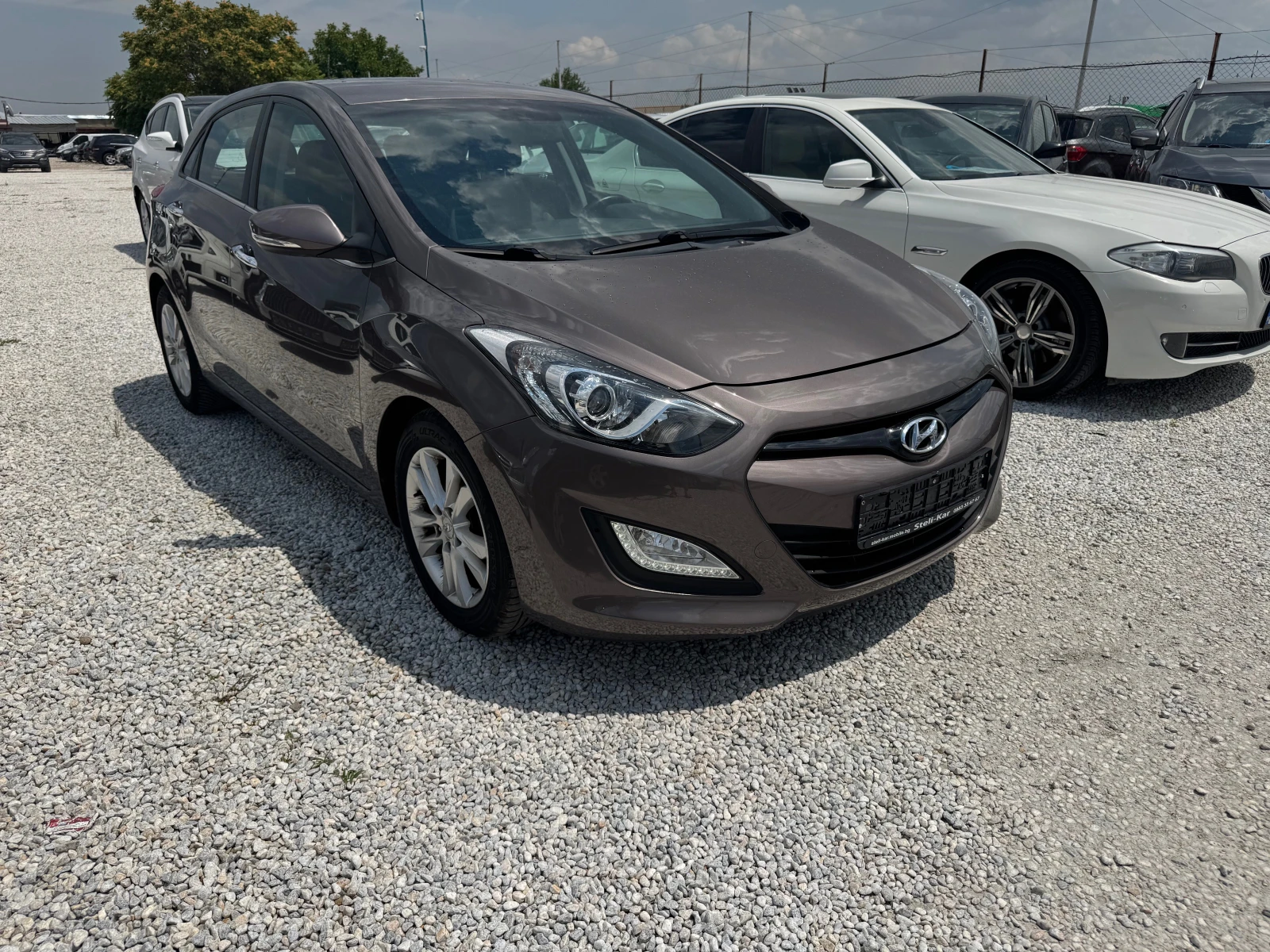 Hyundai I30 1.6CRDI-NAVI-KAMERA-LED-KEY LESS - изображение 6