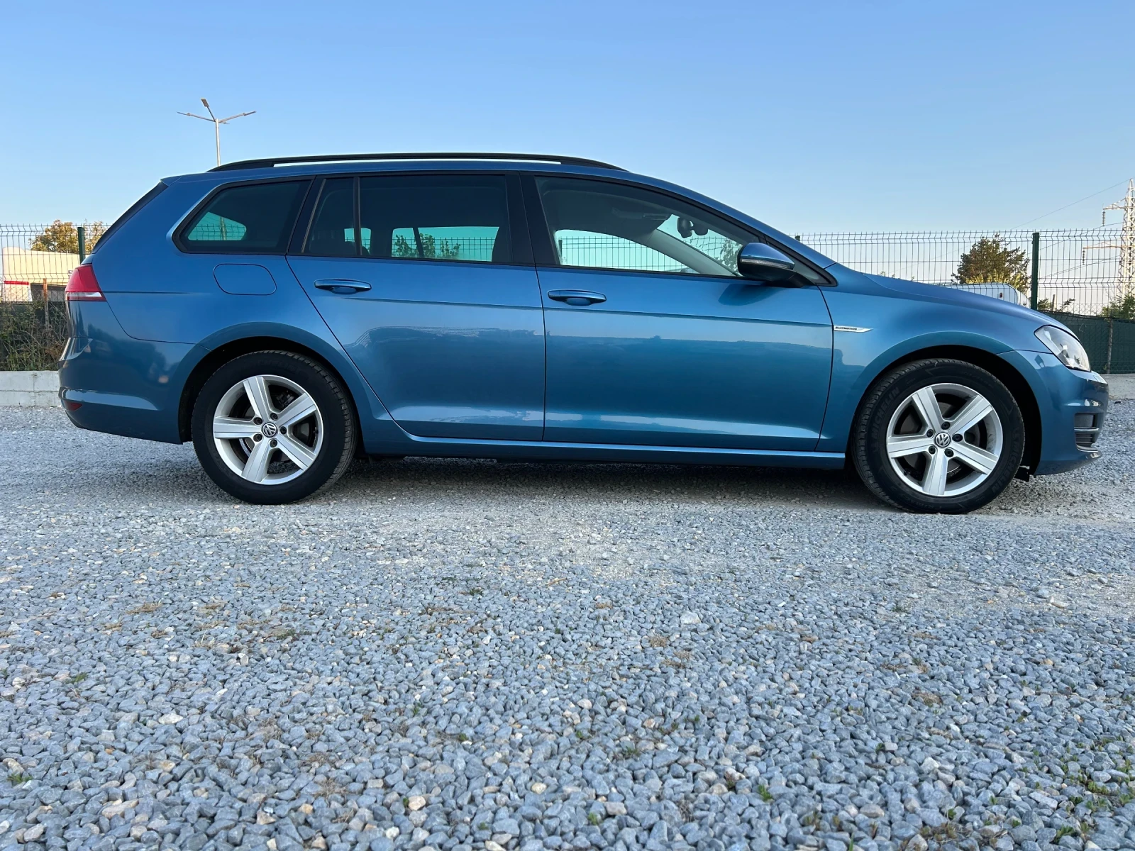 VW Golf Variant 1.6TDi/NAVi/110k.c./KAMERA - изображение 5