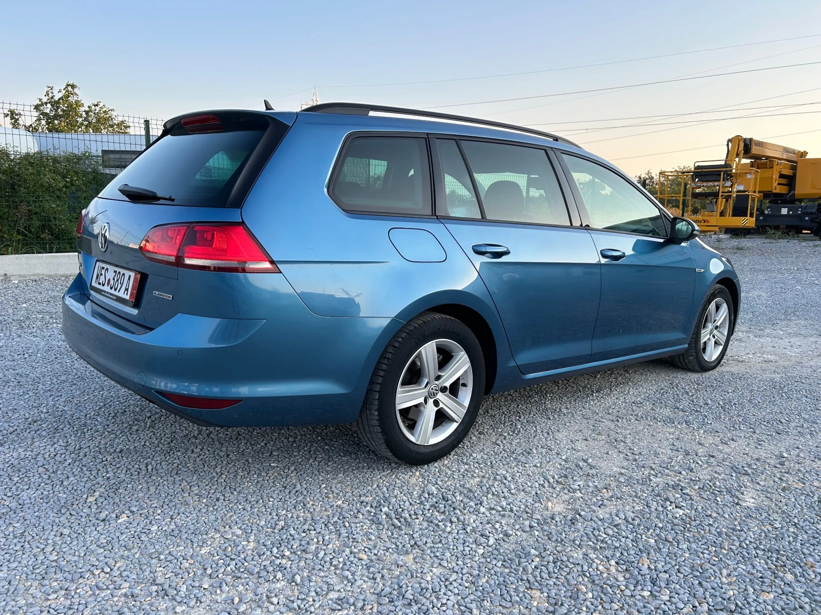VW Golf Variant 1.6TDi/NAVi/110k.c./KAMERA - изображение 7