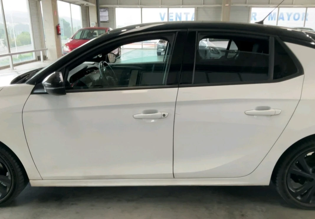 Opel Corsa 1.2 131к.с. GS line - изображение 3