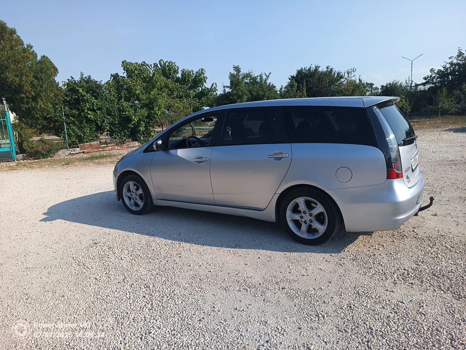 Mitsubishi Grandis  - изображение 6
