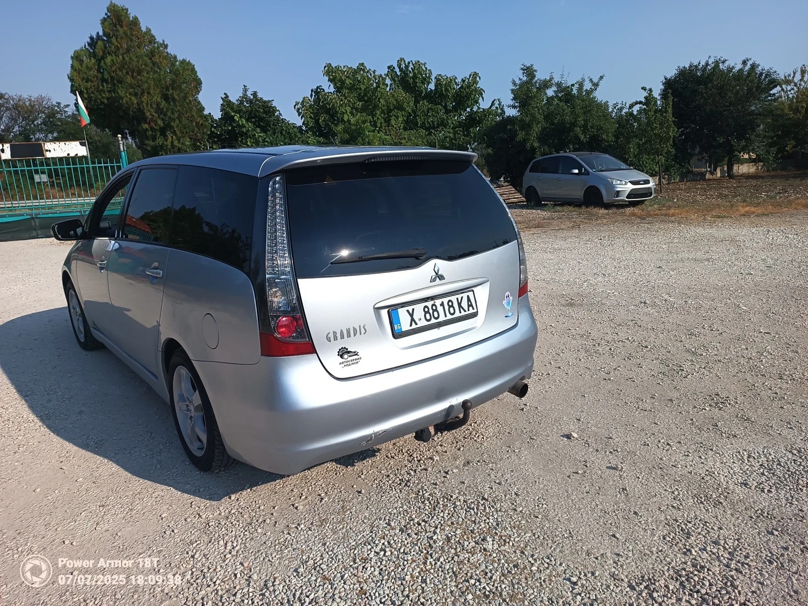 Mitsubishi Grandis  - изображение 3