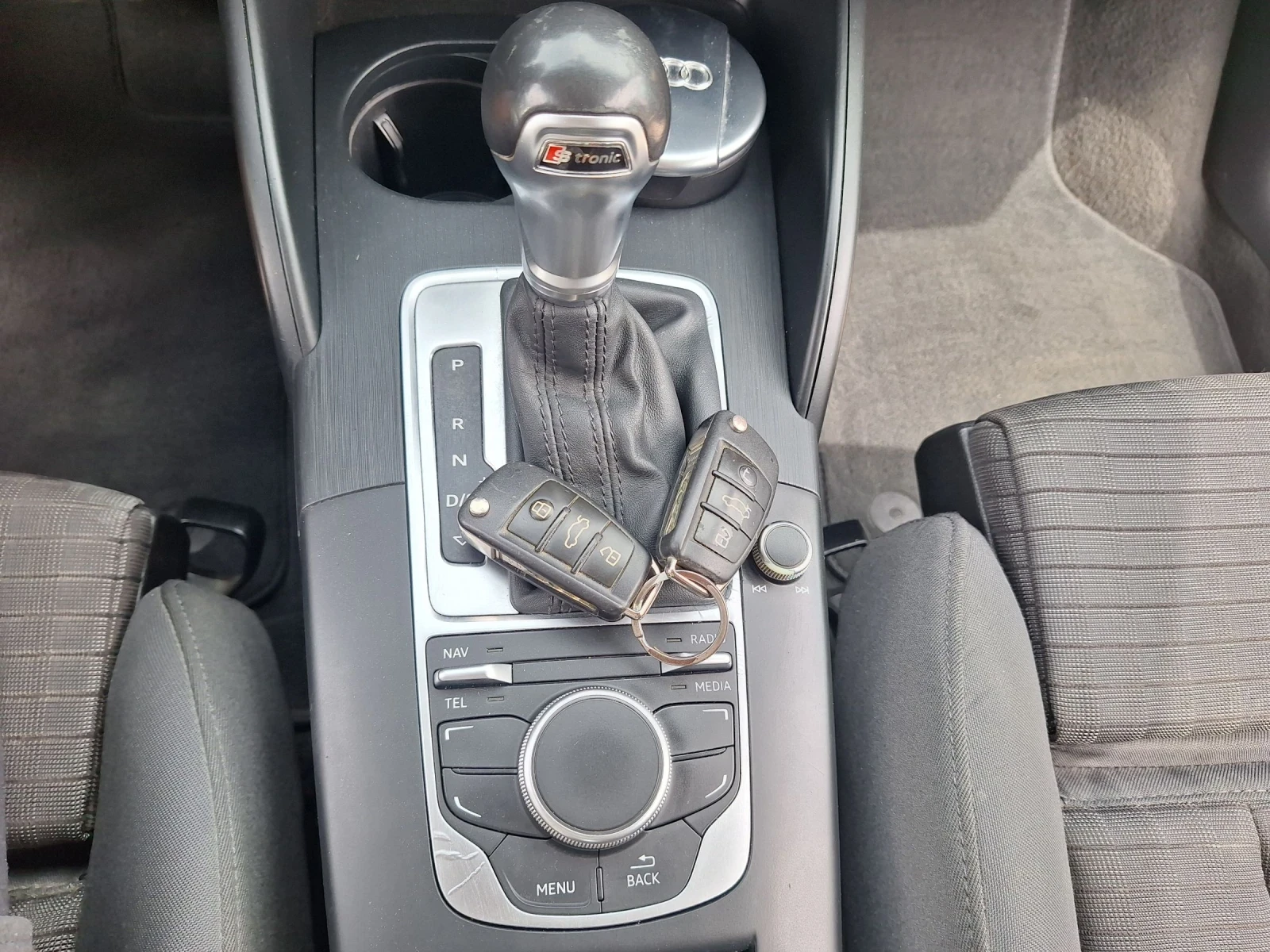 Audi A3 1.6TDI* ФЕЙСЛИФТ/АВТОМАТ/НАВИГАЦИЯ/ЛЕД/КСЕНОН*  | Mobile.bg — изображение 13