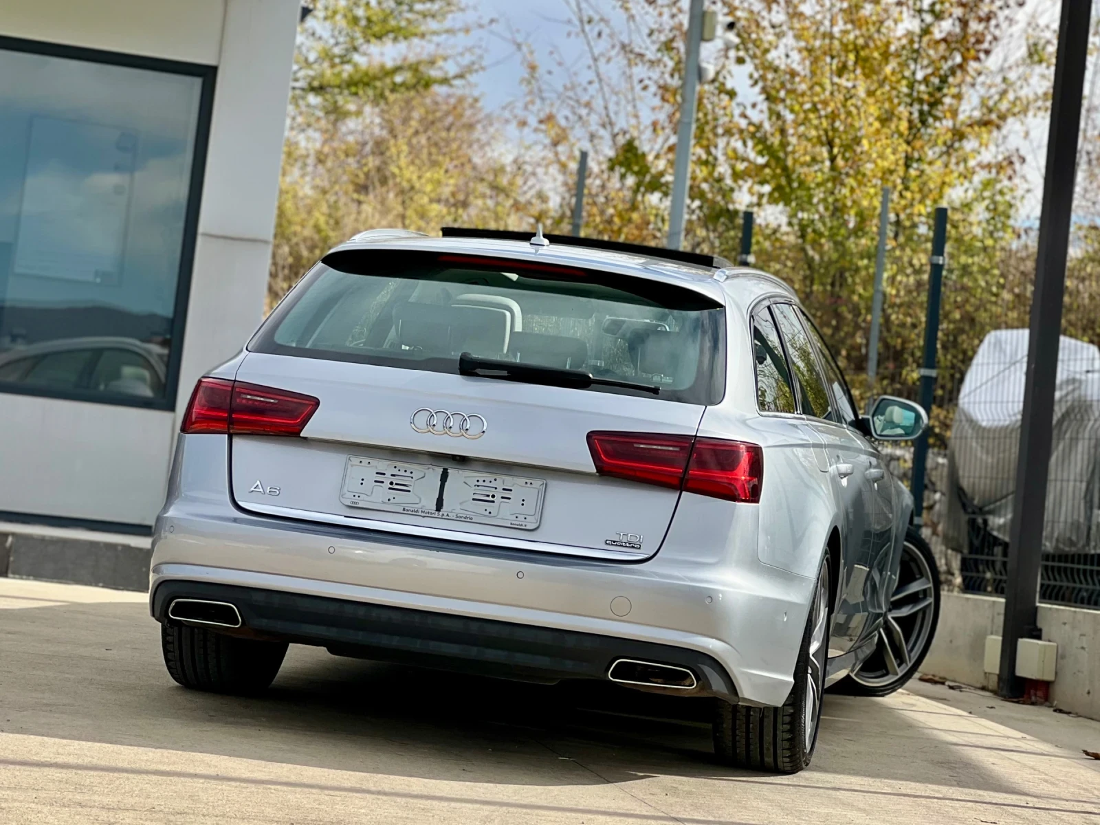 Audi A6 S-LINE / ПАНОРАМА / РЕАЛНИ КИЛОМЕТРИ / КОЖЕН САЛОН - изображение 6