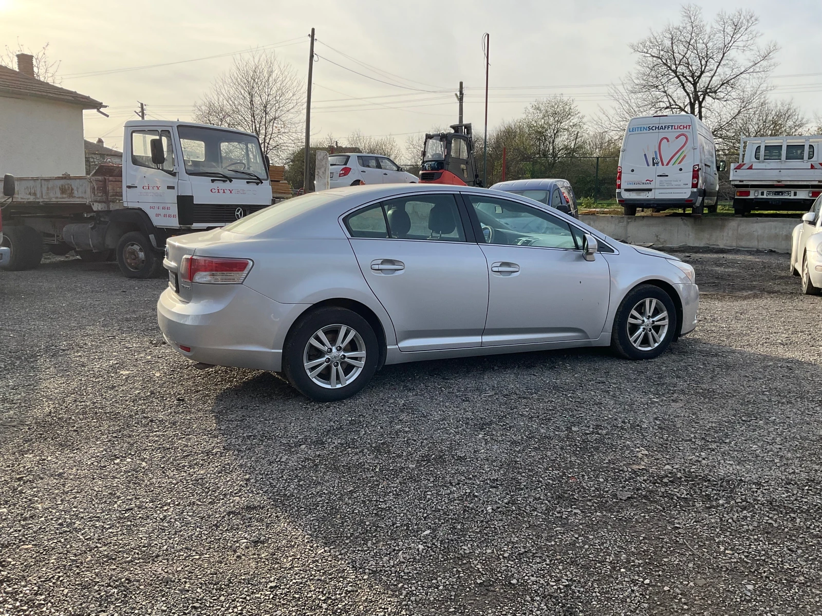 Toyota Avensis 2.0 D4D 126 кс  - изображение 3