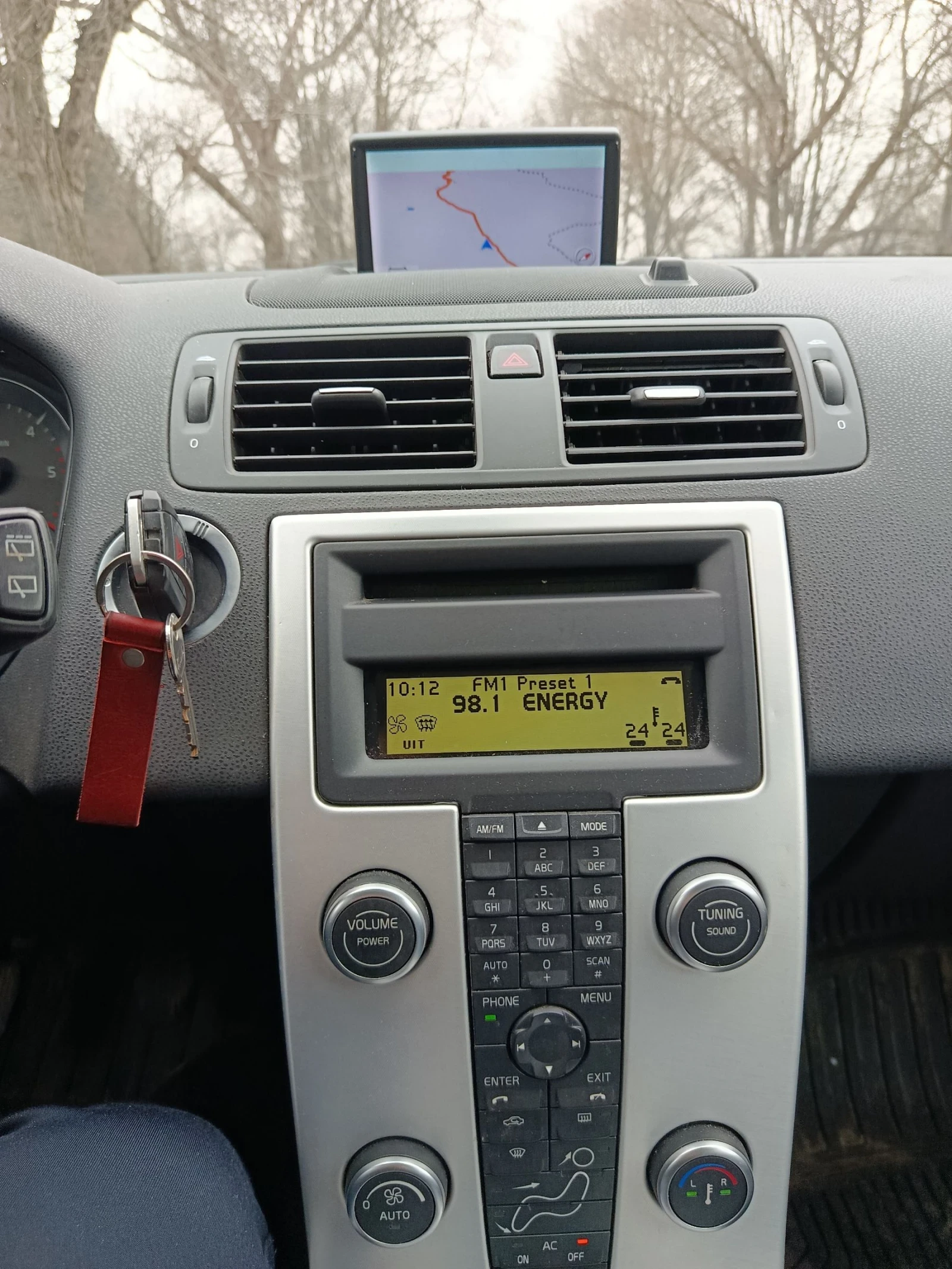 Volvo V50 1.6 drive 115к.с - изображение 8