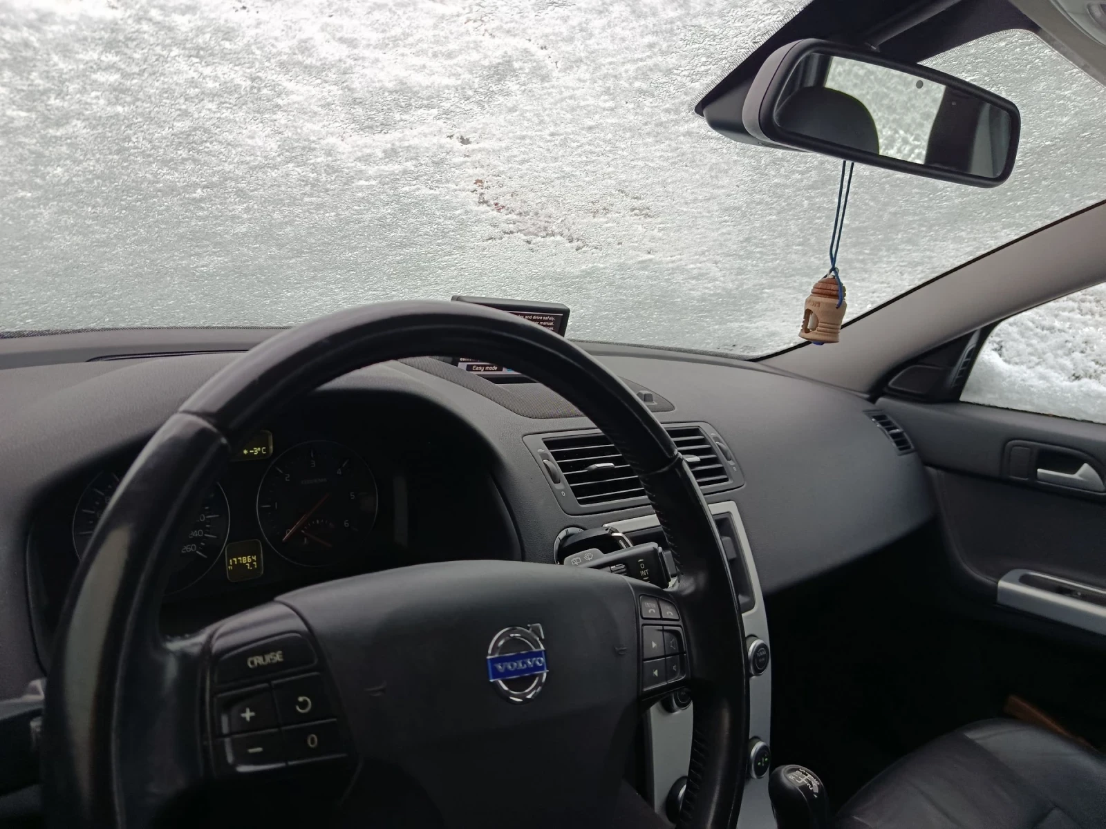 Volvo V50 1.6 drive 115к.с - изображение 5