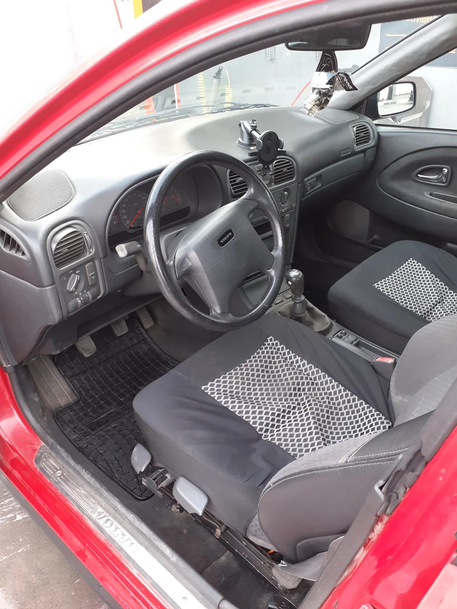 Volvo S40, снимка 4 - Автомобили и джипове - 54001547