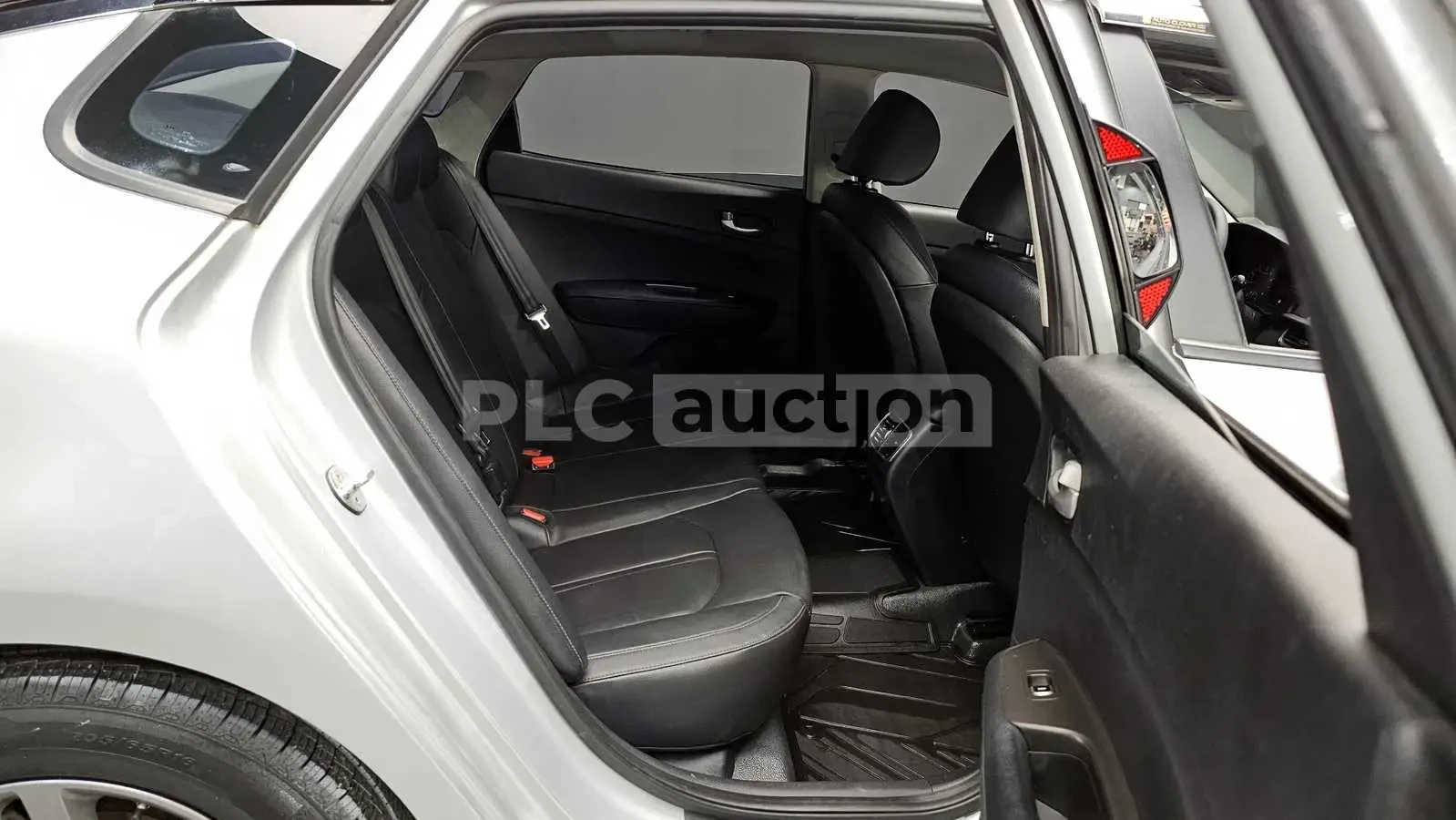 Kia K5 | Mobile.bg � ����������� 11