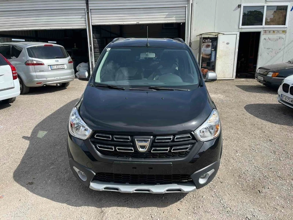Dacia Lodgy 1.2 Stepway Е-6, снимка 5 - Автомобили и джипове - 54388275