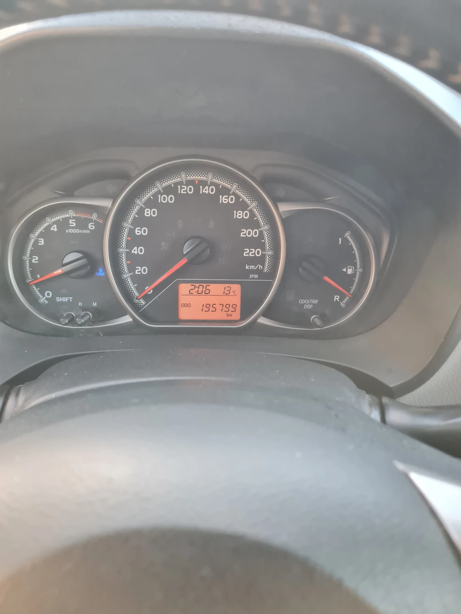 Toyota Yaris 1.4 D4D 90к.с. , снимка 8 - Автомобили и джипове - 54425004