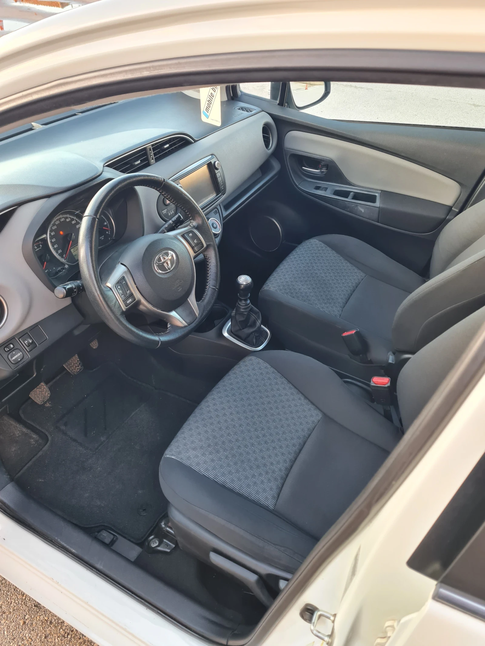 Toyota Yaris 1.4 D4D 90к.с. , снимка 6 - Автомобили и джипове - 54425004