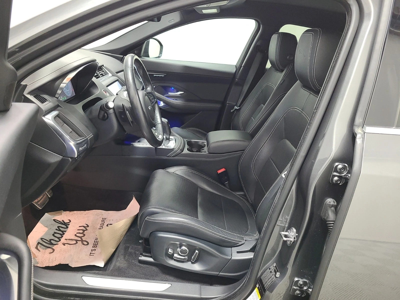 Jaguar E-pace P300 * HEAD UP * AWD * R-DYNAMIC HSE * , снимка 7 - Автомобили и джипове - 54627238