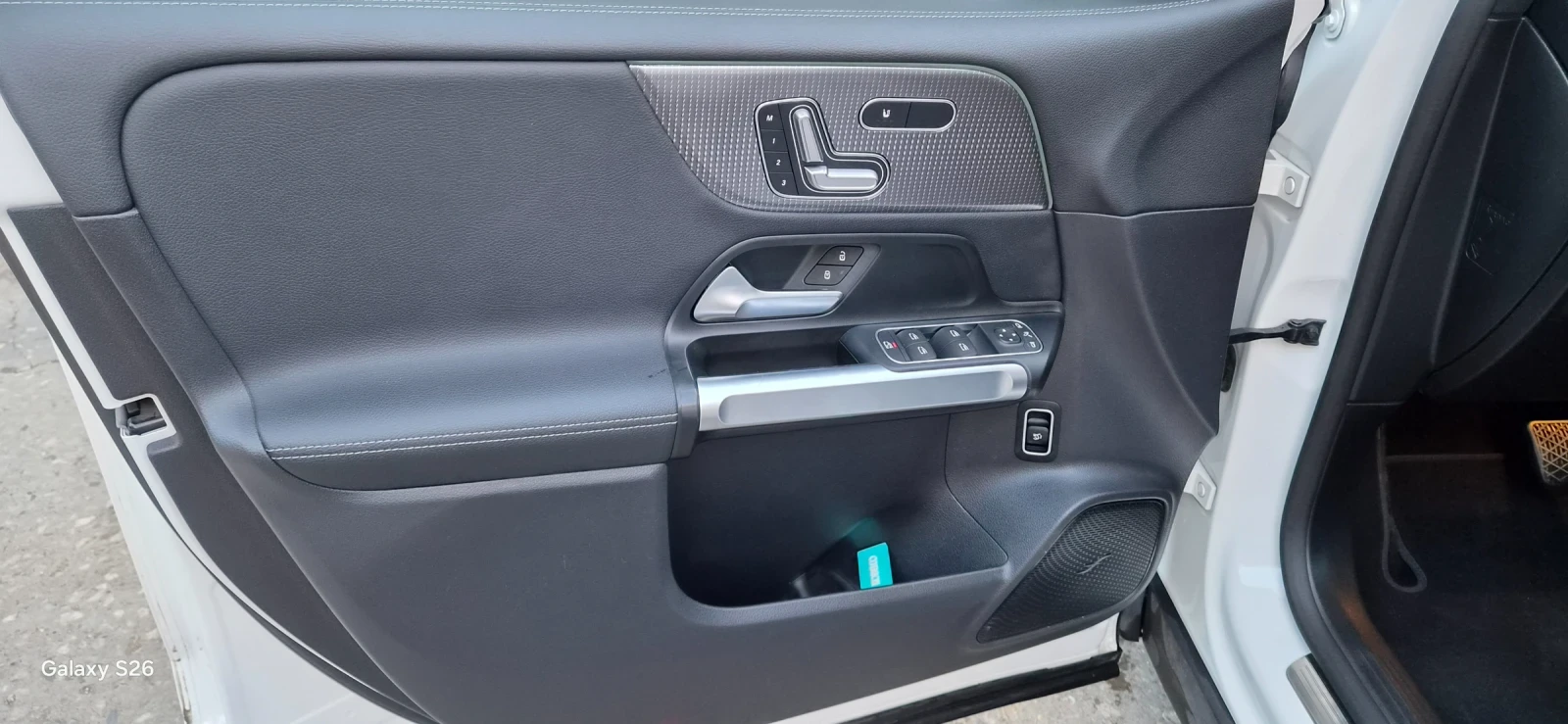 Mercedes-Benz EQB 250+ , снимка 8 - Автомобили и джипове - 54672619