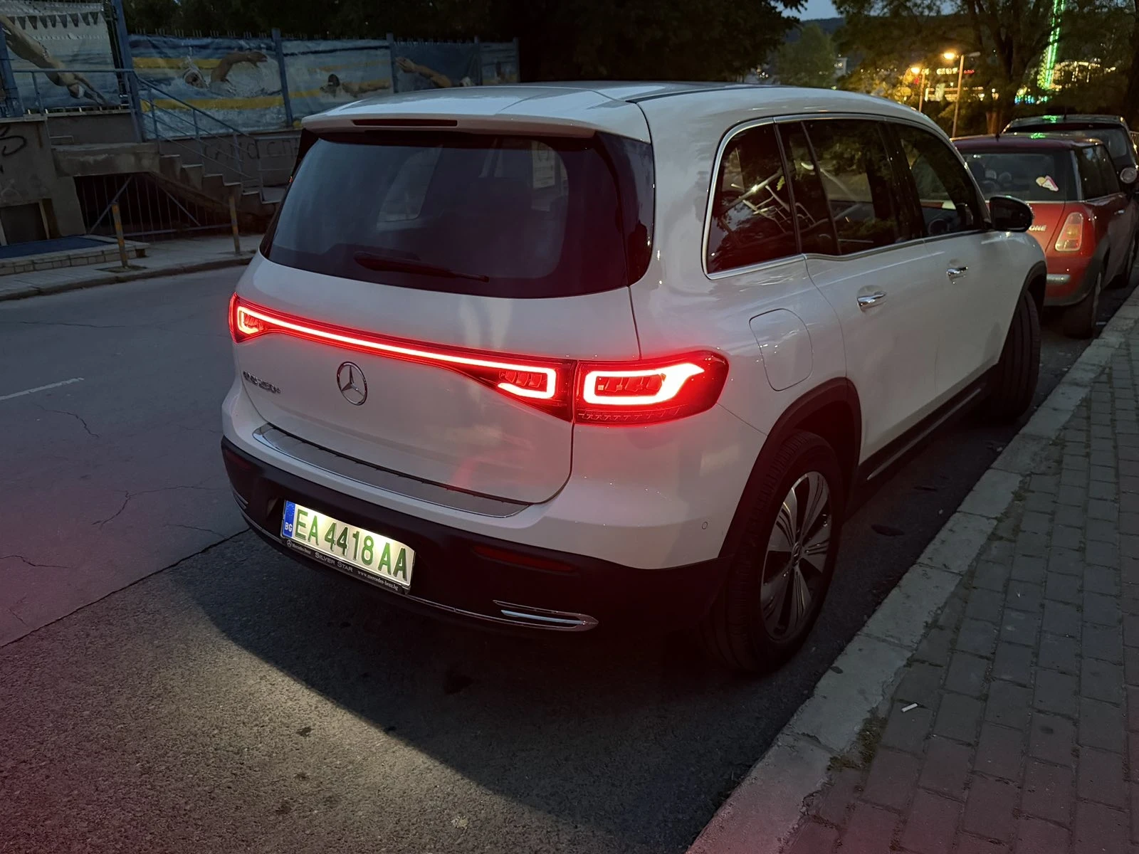 Mercedes-Benz EQB 250+  | Mobile.bg � ����������� 17