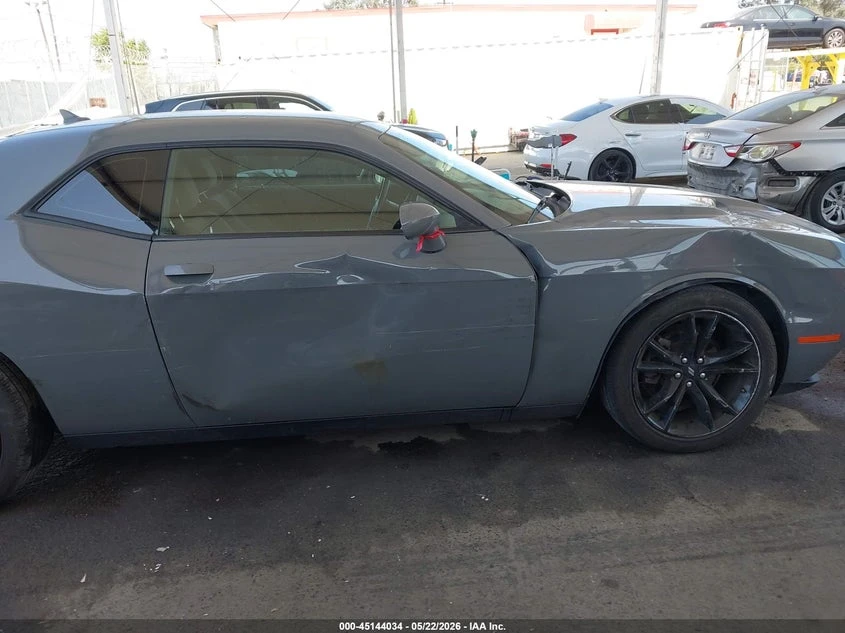 Dodge Challenger 3.6L V-6 DOHC, VVT, 305HP Rear Wheel Drive | Mobile.bg � ����������� 6