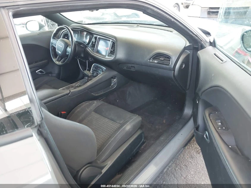 Dodge Challenger 3.6L V-6 DOHC, VVT, 305HP Rear Wheel Drive | Mobile.bg � ����������� 5