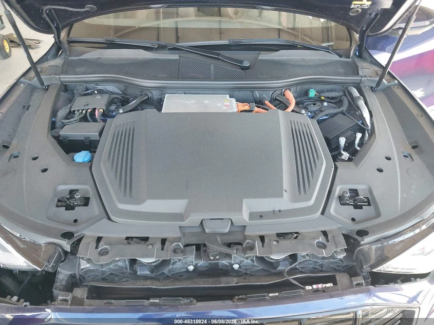 Audi E-Tron Premium Quattro, снимка 10 - Автомобили и джипове - 55241087