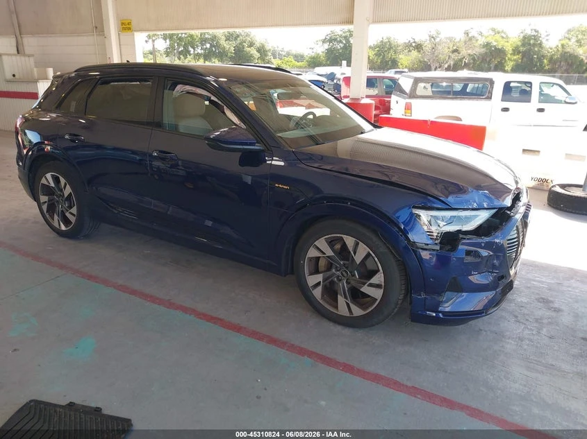 Audi E-Tron Premium Quattro