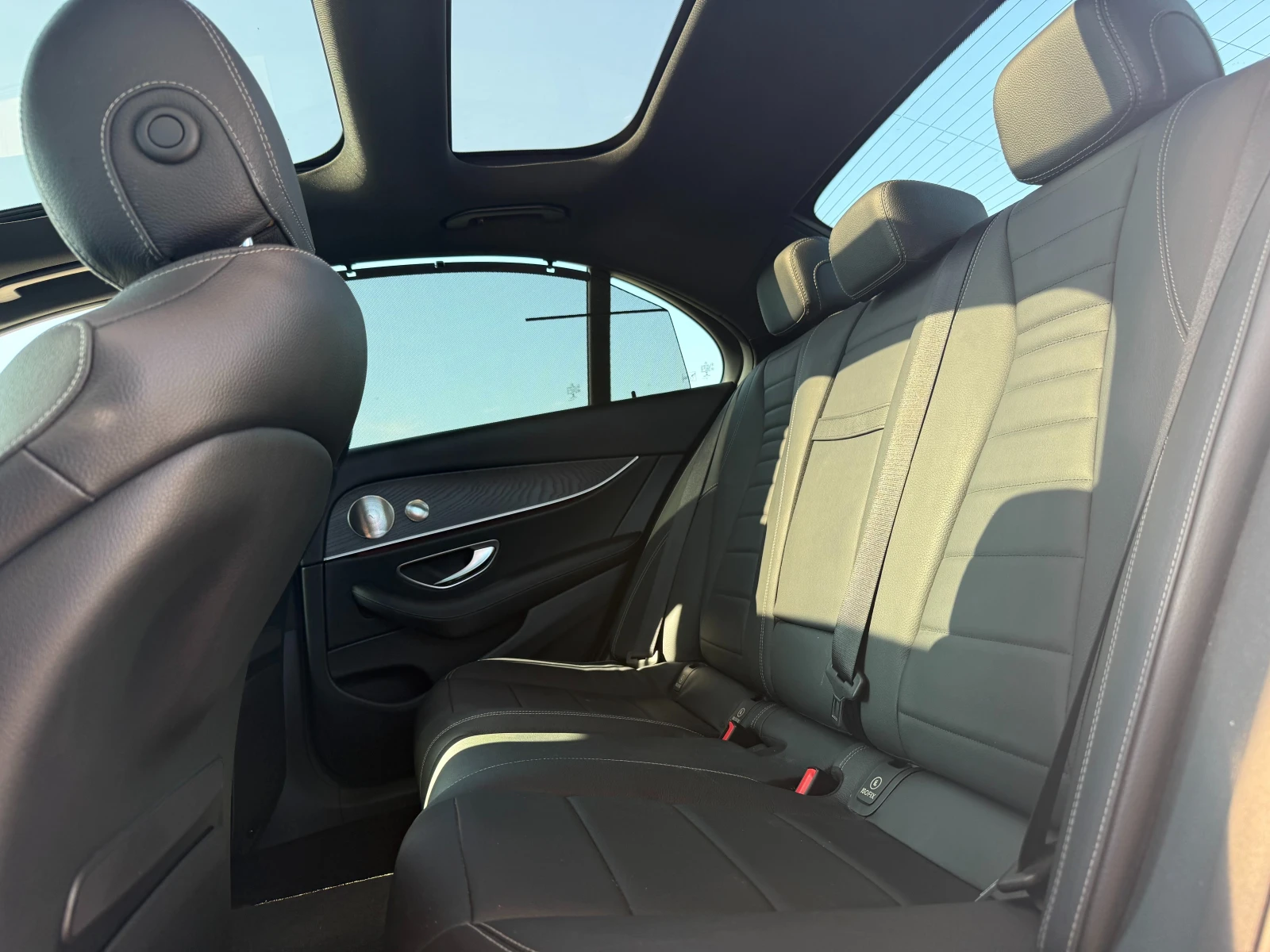 Mercedes-Benz E 450 AMG Line/ 9G-TRONIC / Burmester / Distronic /, снимка 14 - Автомобили и джипове - 55401973