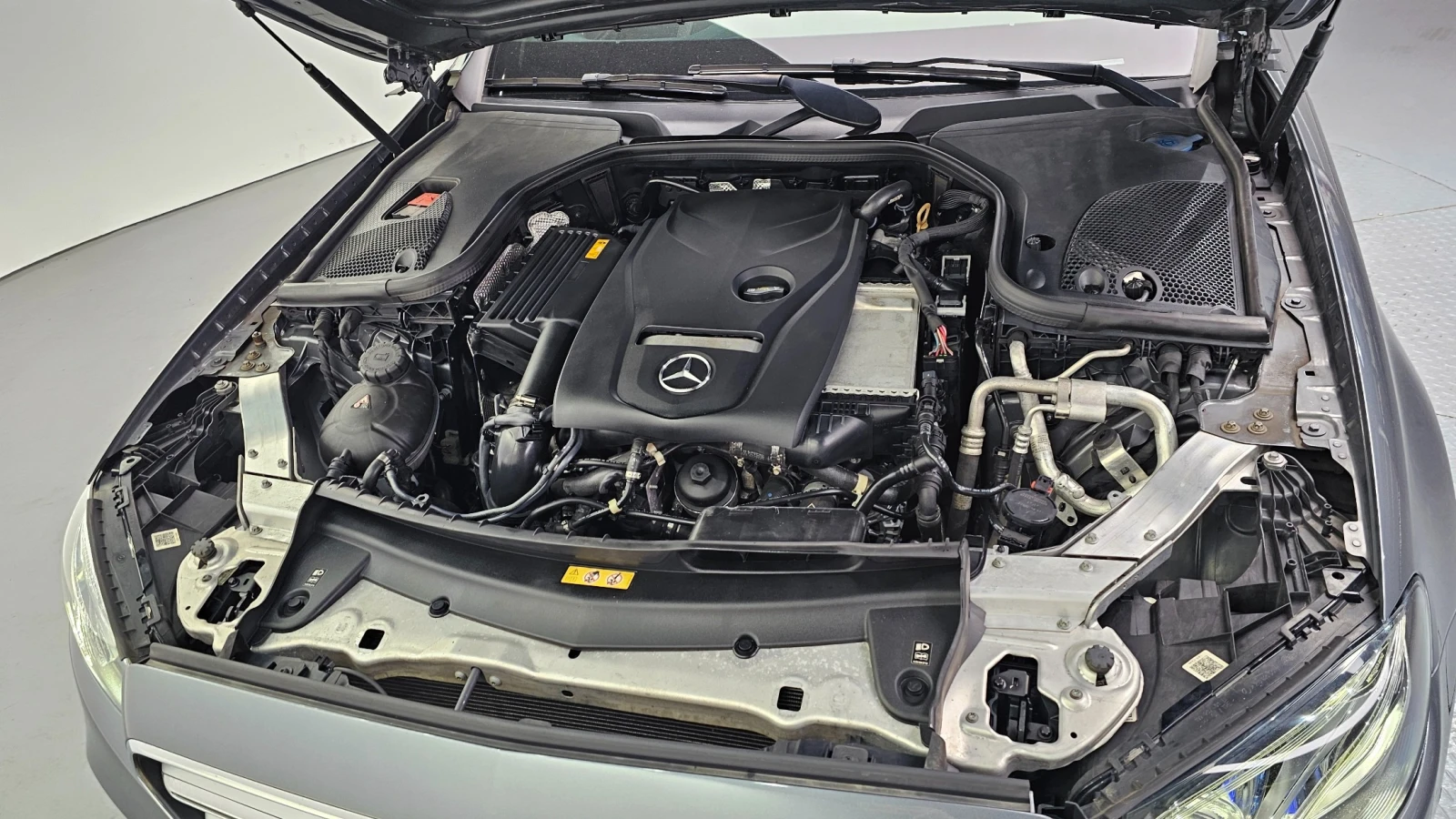 Mercedes-Benz E 300 E300 AMG Line, снимка 6 - Автомобили и джипове - 55541914