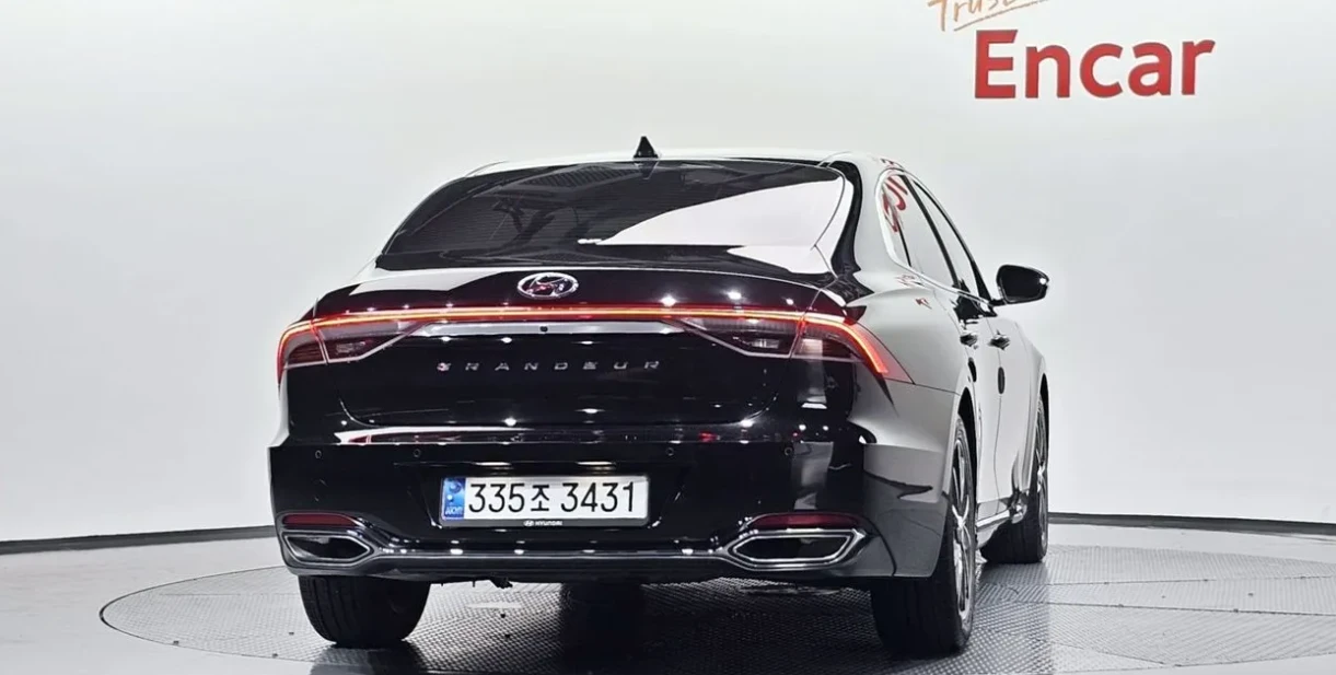 Hyundai Grandeur ОБДУХ* КАМЕРА* ДИСТРОНИК* КОЖА, снимка 4 - Автомобили и джипове - 55566070