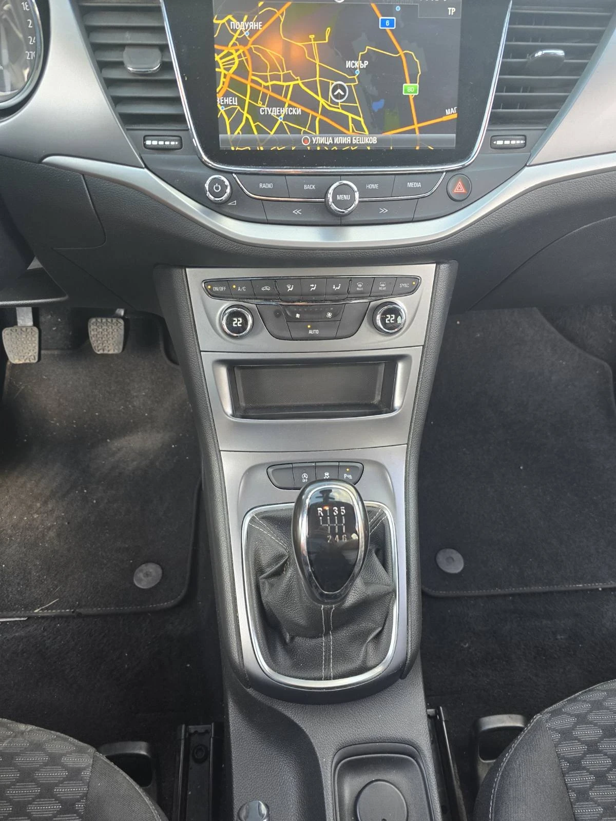 Opel Astra, снимка 5 - Автомобили и джипове - 56138901