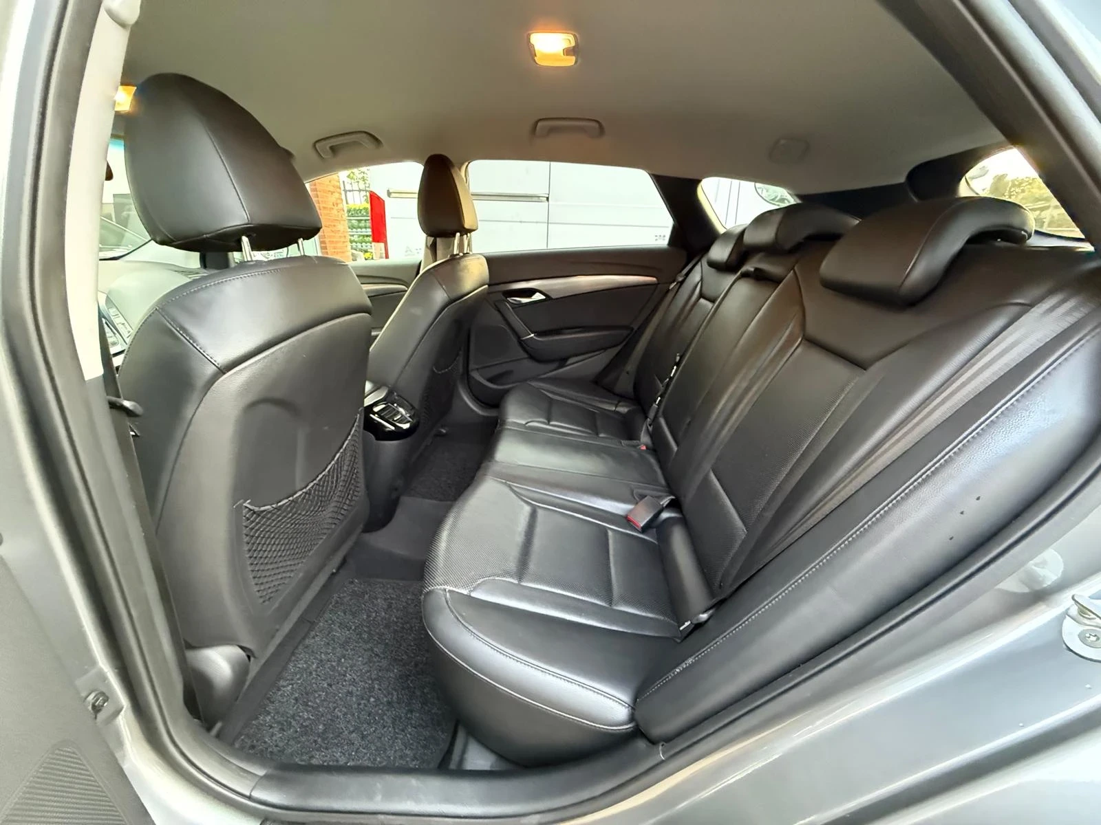 Hyundai I40 Уникално изпълнение , снимка 16 - Автомобили и джипове - 56321805