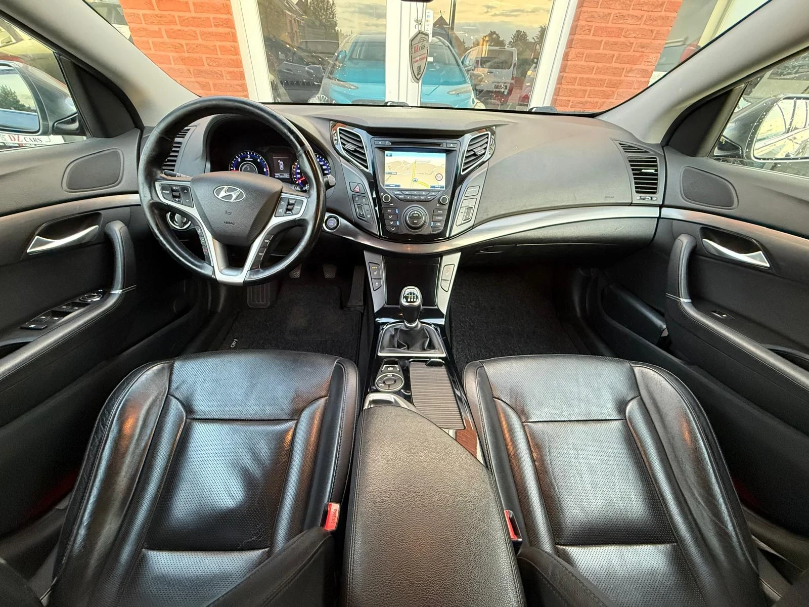 Hyundai I40 Уникално изпълнение , снимка 17 - Автомобили и джипове - 56321805