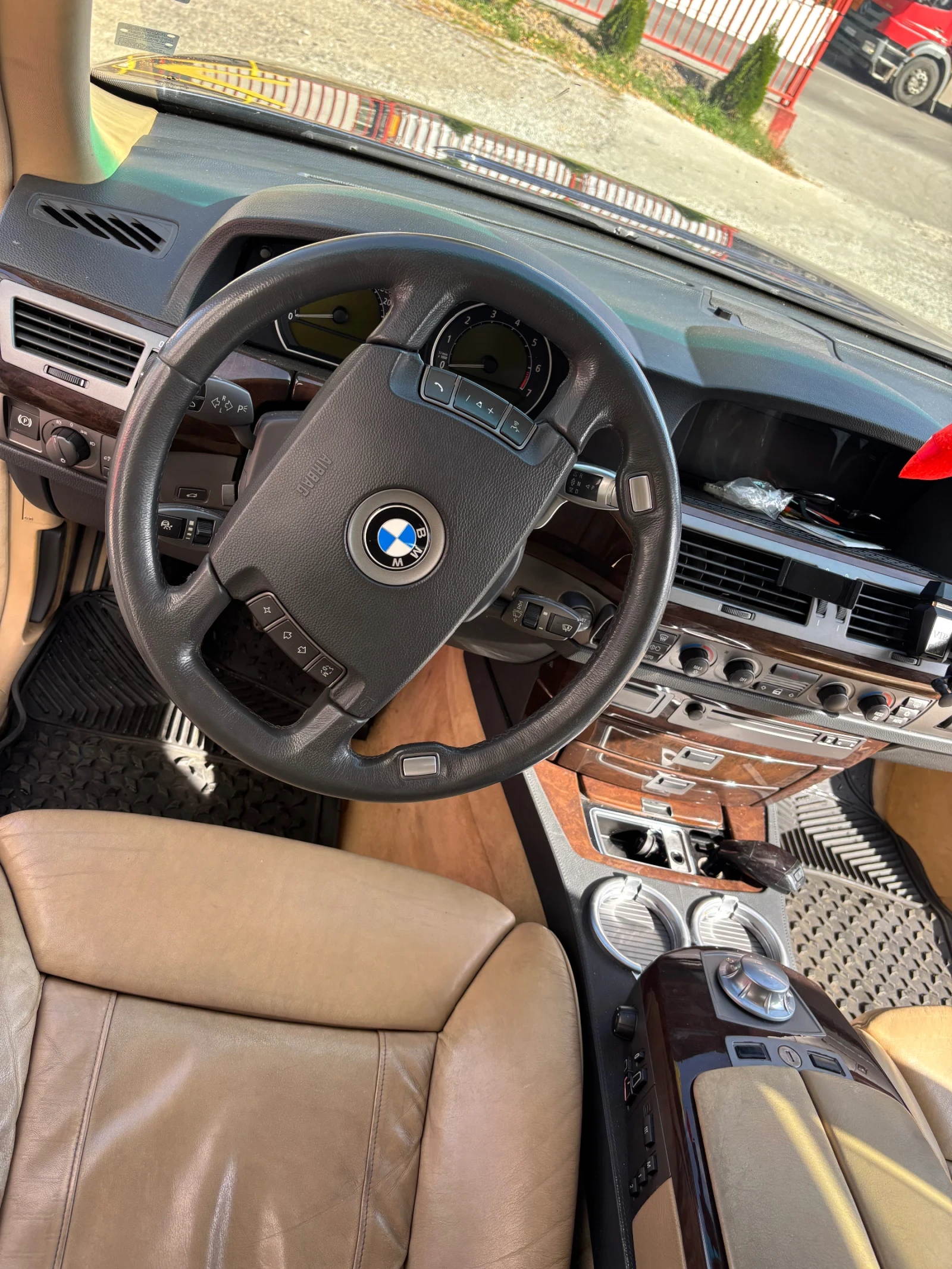 BMW 745, снимка 10 - Автомобили и джипове - 56433236