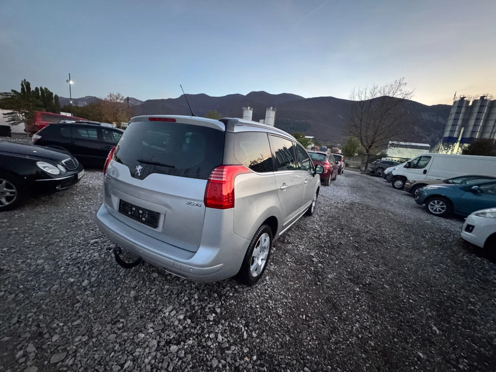 Peugeot 5008 2.0HDI/AVT/NAVI/HEADUP/KOJA/PANORAMA/FULL | Mobile.bg � ����������� 7