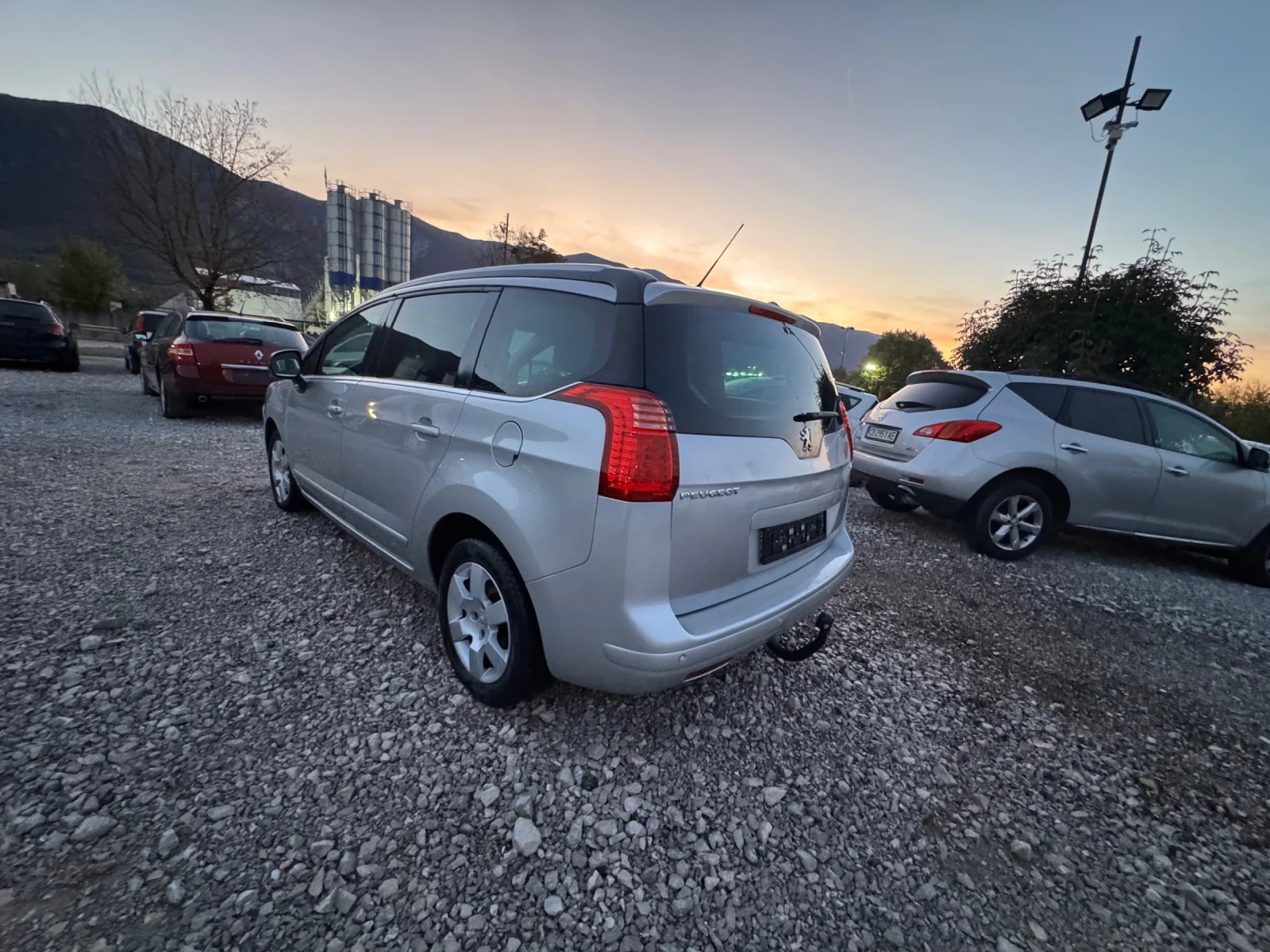 Peugeot 5008 2.0HDI/AVT/NAVI/HEADUP/KOJA/PANORAMA/FULL | Mobile.bg � ����������� 5