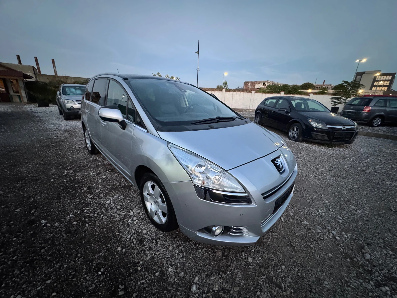 Peugeot 5008 2.0HDI/AVT/NAVI/HEADUP/KOJA/PANORAMA/FULL | Mobile.bg � ����������� 9