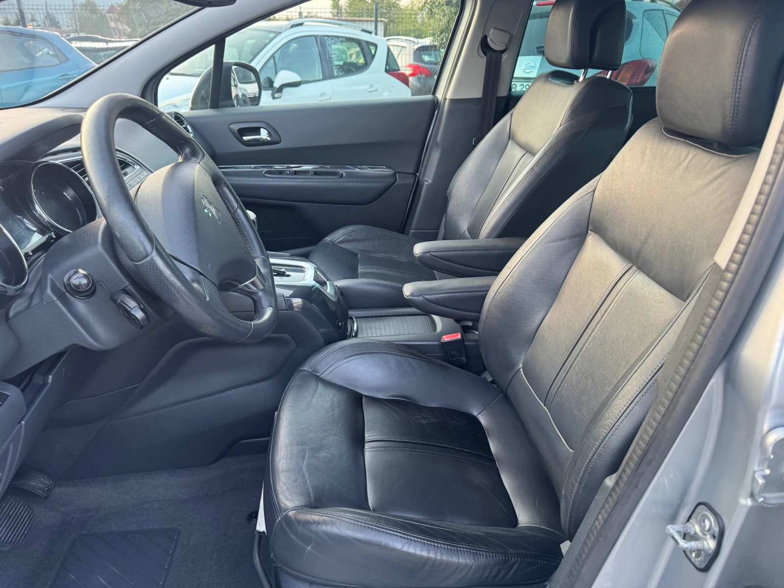 Peugeot 5008 2.0HDI/AVT/NAVI/HEADUP/KOJA/PANORAMA/FULL | Mobile.bg � ����������� 14