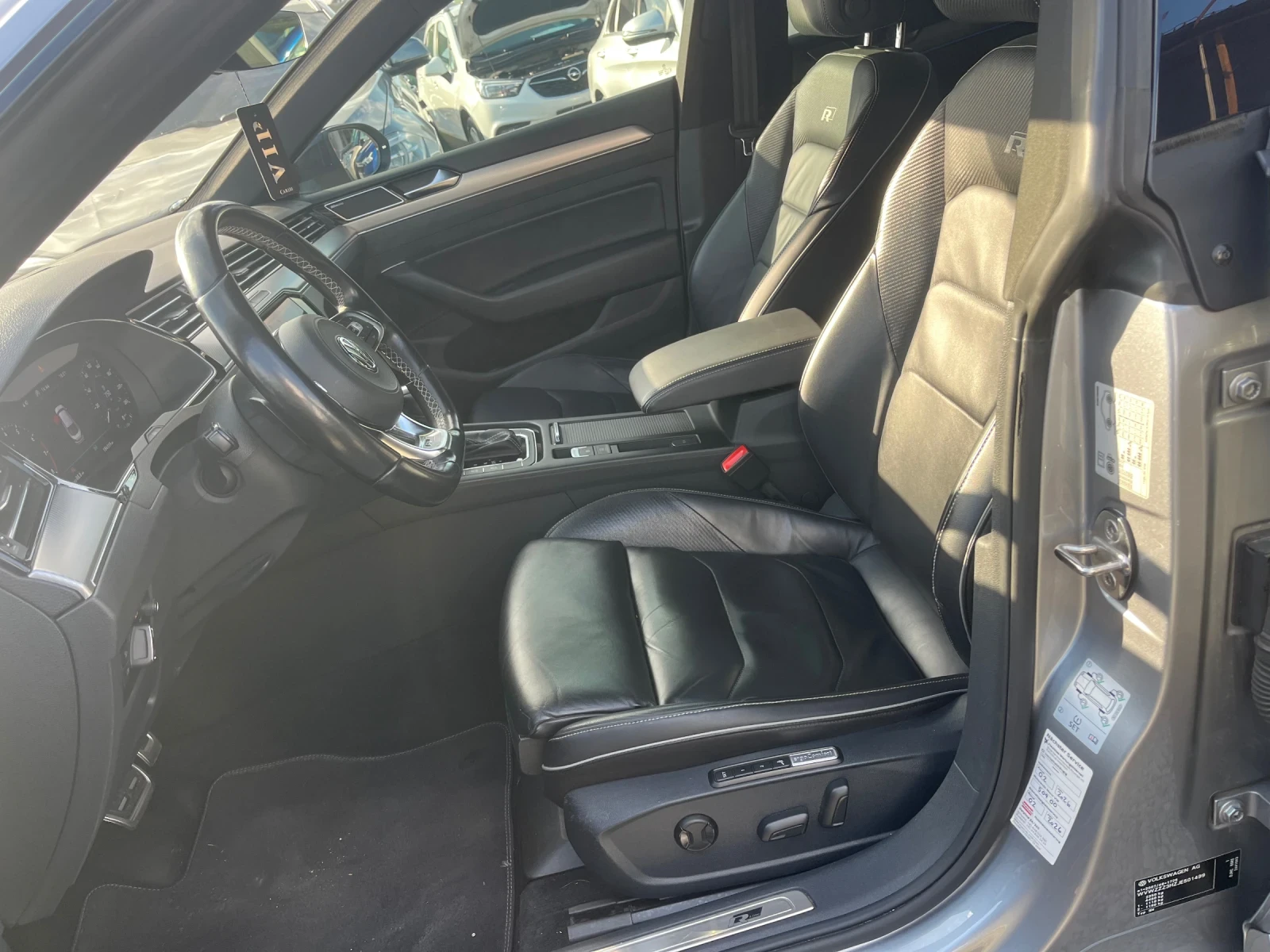 VW Arteon 2.0 R LINE 4* 4Full, снимка 12 - Автомобили и джипове - 56662601