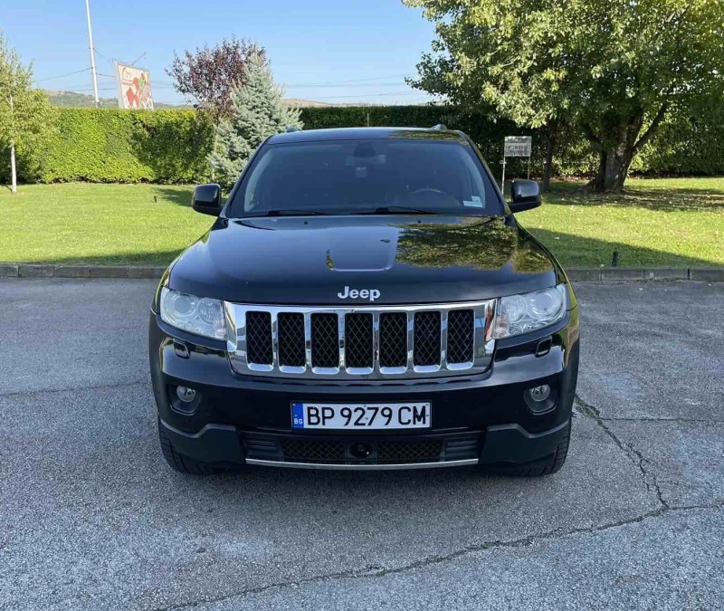 Jeep Grand cherokee OVERLAND 3.0CRD, снимка 2 - Автомобили и джипове - 47331522