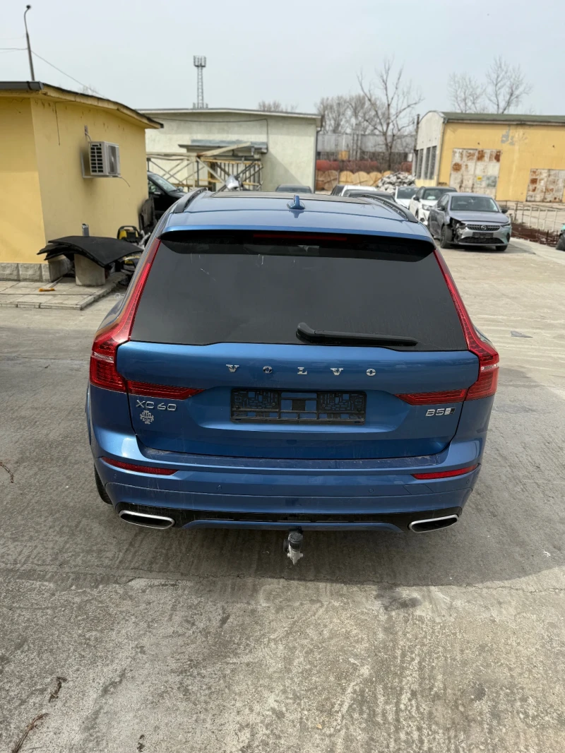 Volvo XC60 R design, снимка 15 - Автомобили и джипове - 53151439