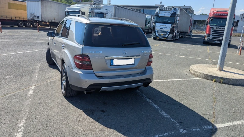 Mercedes-Benz ML 320, снимка 3 - Автомобили и джипове - 53174916