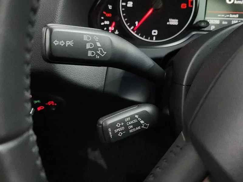 Audi Q5 2.0 TDI Quattro, снимка 15 - Автомобили и джипове - 55129971