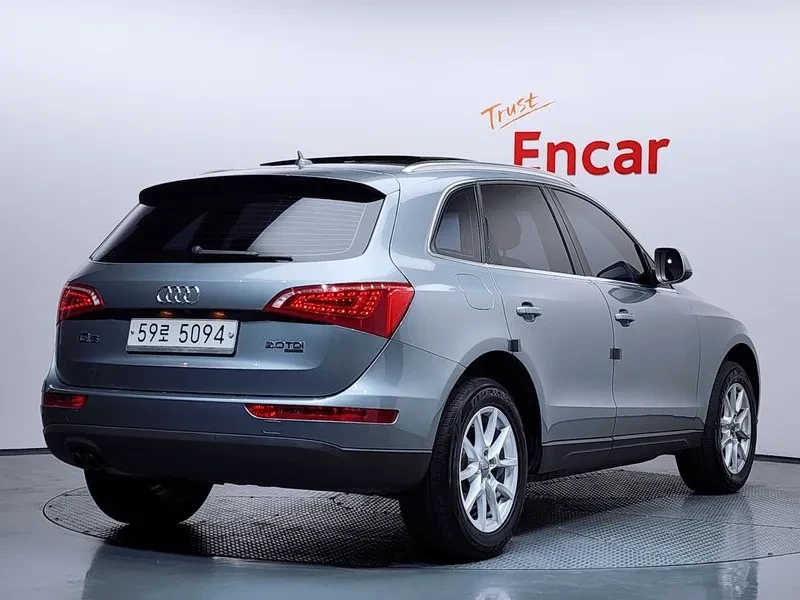 Audi Q5 2.0 TDI Quattro, снимка 2 - Автомобили и джипове - 55129971