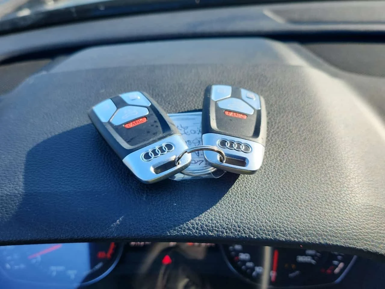 Audi Q5 KOMFORT /CARFAX /Кожа/Подгрев/Панорама/4х4 - изображение 7